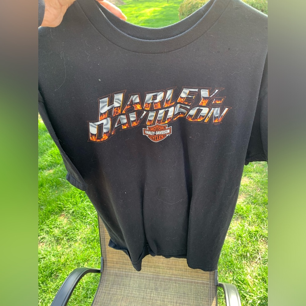 Harley-Davidson Black T-Shirt Kalamazoo MI graphics in great condition NWOT